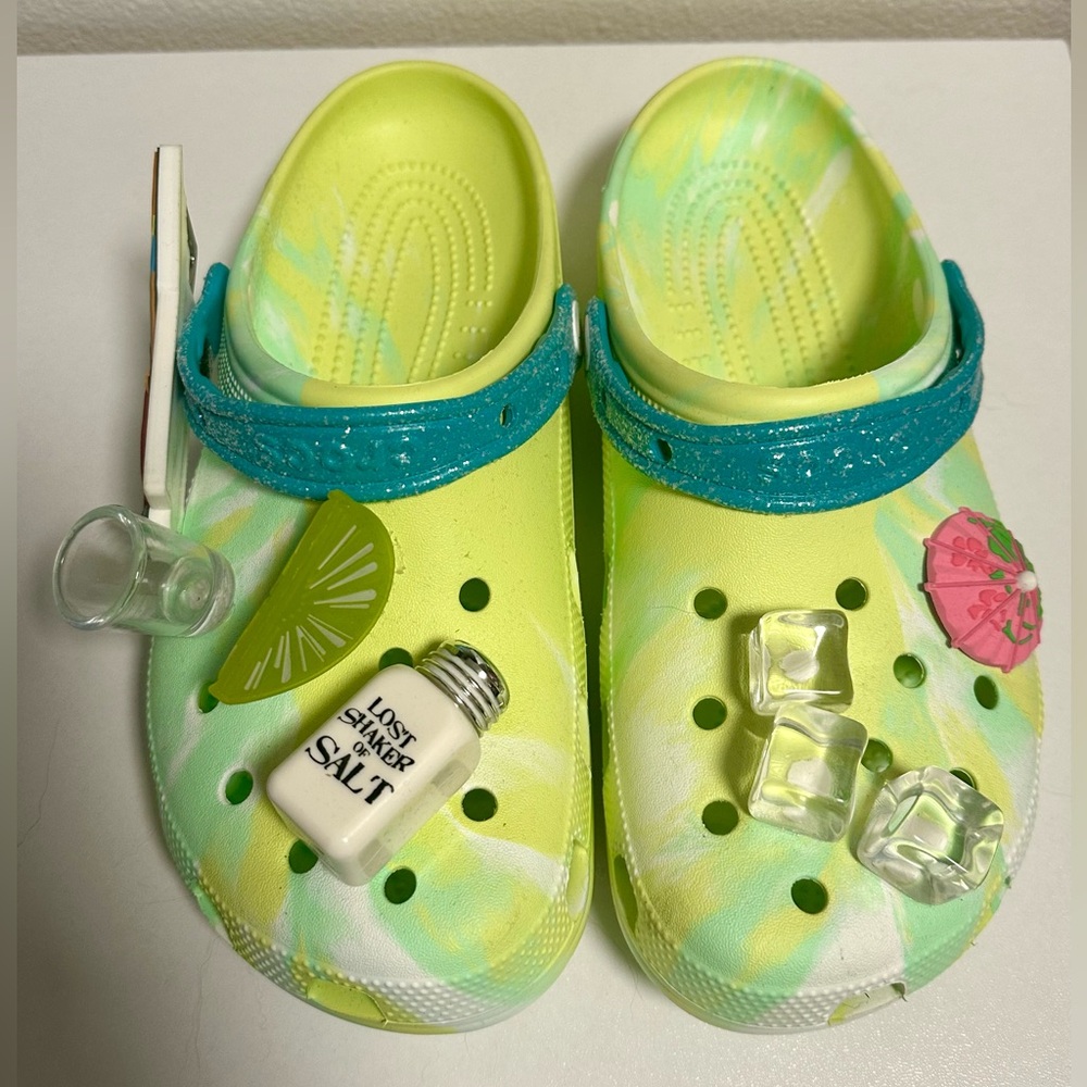 Jimmy Buffet Margaritaville Crocs Men’s size 9/ Women’s size 11